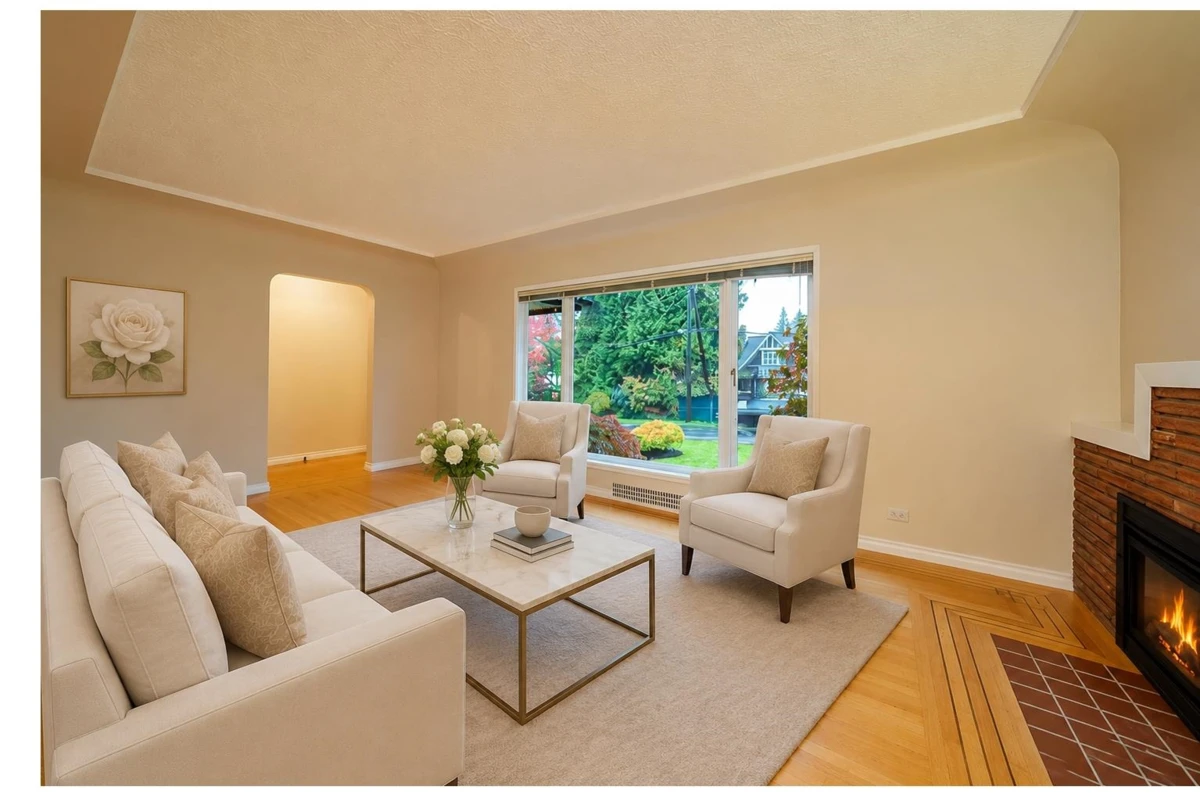 Dining Area Photo of 2870 Thorncliffe Drive, North Vancouver, BC