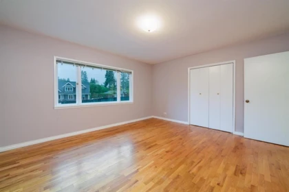 Primary Bathroom Photo of 2870 Thorncliffe Drive, North Vancouver, BC