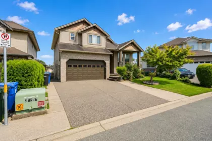30546 Sapphire Place, Abbotsford, BC, Abbotsford — Single Family Residence for sale