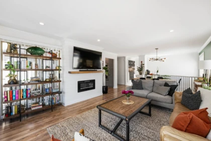 Kitchen Island Photo of 2 15840 84 Avenue, Surrey, BC