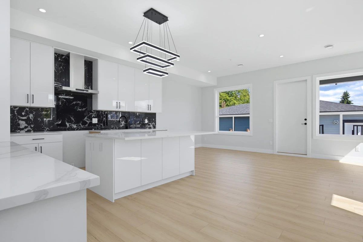 Dining Area Photo of 32613 Cherry Avenue, Mission, BC