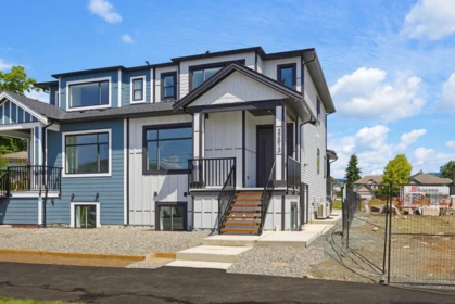 32613 Cherry Avenue, Mission, BC, Mission — Half Duplex for sale