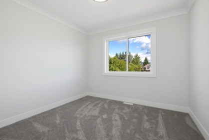 Hallway Photo of 32613 Cherry Avenue, Mission, BC