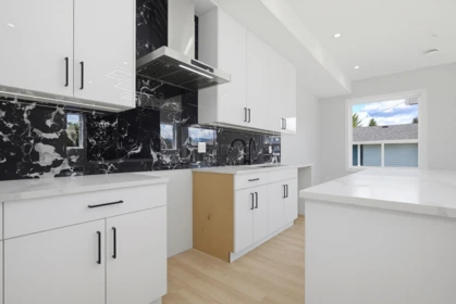 Kitchen Photo of 32613 Cherry Avenue, Mission, BC
