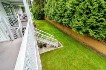 Entry Foyer Photo of 26 20554 118 Avenue, Maple Ridge, BC