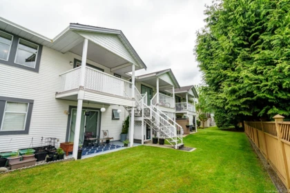 Staircase Photo of 26 20554 118 Avenue, Maple Ridge, BC