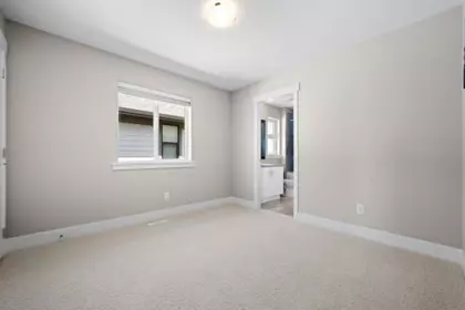 Guest Bathroom Photo of 16616 Edgewood Drive, Surrey, BC