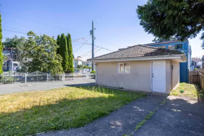 Aerial View of 6818 Gilley Avenue, Burnaby, BC