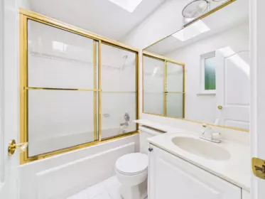 Mudroom Photo of 6818 Gilley Avenue, Burnaby, BC