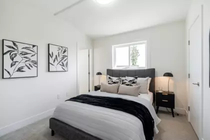 Hallway Photo of 7472 124 Street, Surrey, BC