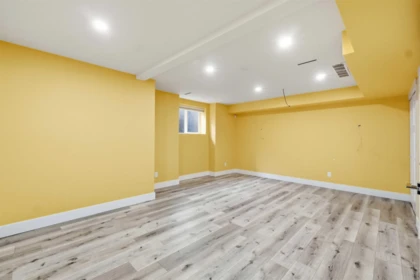 Hot Tub / Spa Photo of 15878 29a Avenue, Surrey, BC