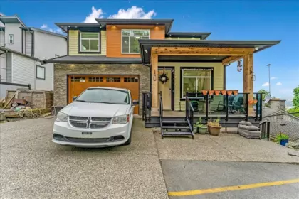8235 Harvest Place, Chilliwack, BC, Chilliwack — Single Family Residence for sale