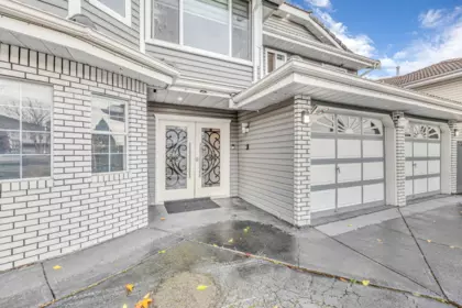 12432 75 Avenue, Surrey, BC, Surrey — Single Family Residence for sale