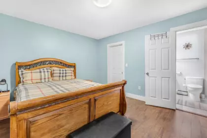 Office / Den Photo of 12432 75 Avenue, Surrey, BC