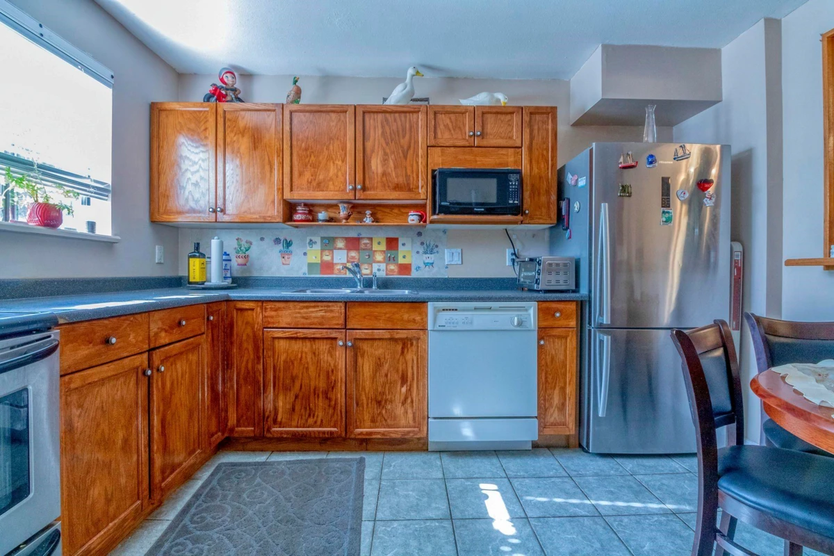 Family Room Photo of 32 6625 138th Street, Surrey, BC