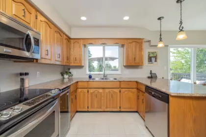 Primary Bedroom Photo of 455 Alouette Drive, Coquitlam, BC