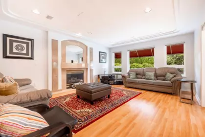 Breakfast Nook Photo of 5809 Sperling Avenue, Burnaby, BC