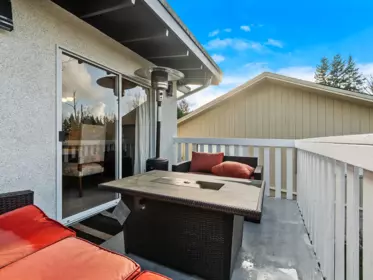 Hot Tub / Spa Photo of 34889 High Drive, Abbotsford, BC