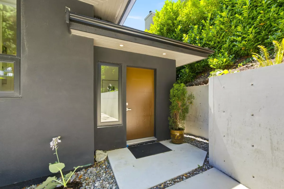 Exterior Rear Photo of 2508 Nelson Avenue, West Vancouver, BC