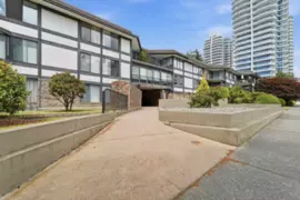 104 1437 Foster Street, White Rock, BC