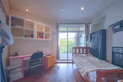 Walk-In Closet Photo of 225 5777 Birney Avenue, Vancouver, BC
