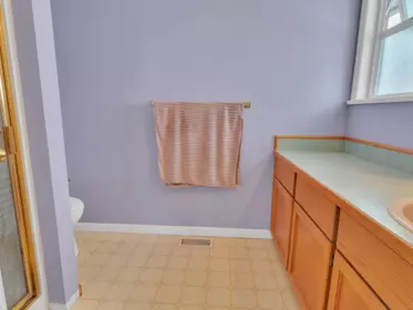 Laundry Room Photo of 32337 Nakusp Drive, Abbotsford, BC