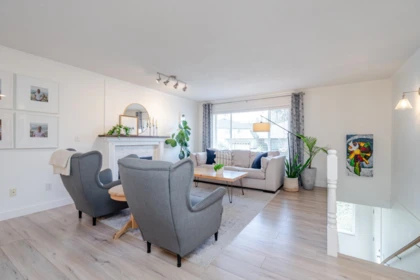 Kitchen Island Photo of 20 34250 Hazelwood Avenue, Abbotsford, BC