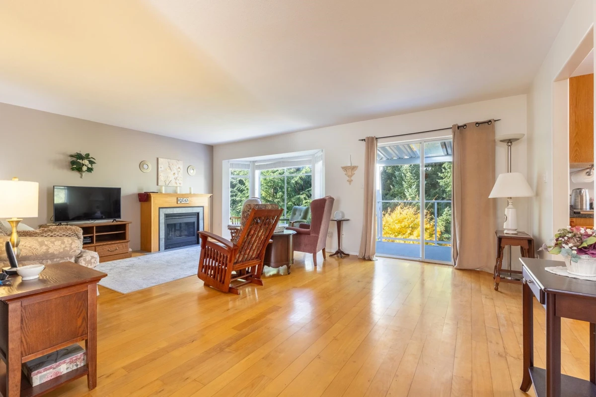 Family Room Photo of 5309 Cedarview Place, Sechelt, BC