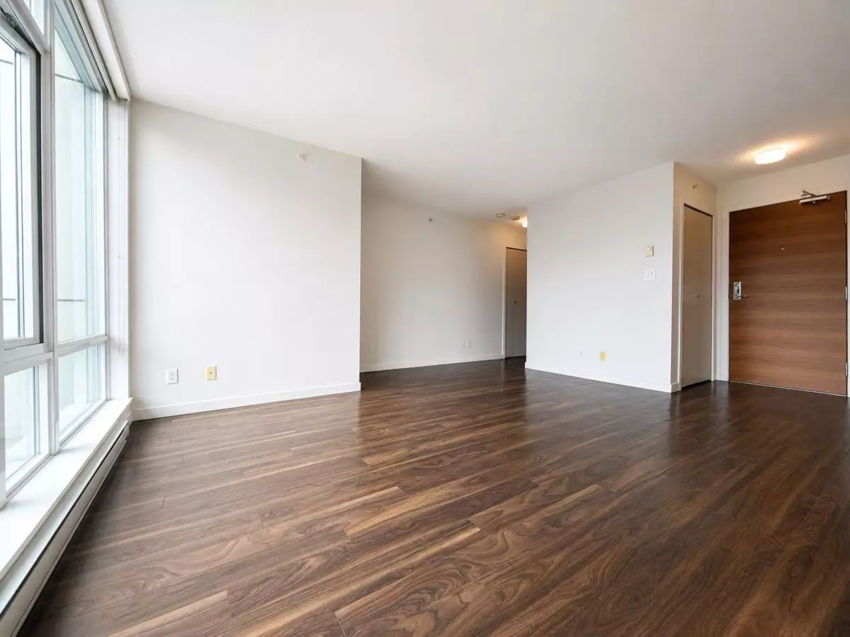 Dining Area Photo of 505 161 W Georgia Street, Vancouver, BC