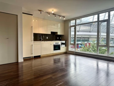 Kitchen Island Photo of 505 161 W Georgia Street, Vancouver, BC