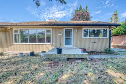 Breakfast Nook Photo of 7863 119a Street, Delta, BC