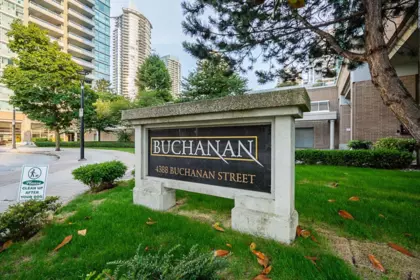 1906 4388 Buchanan Street, Burnaby, BC, Burnaby — Apartment/Condo for sale