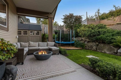 Swimming Pool Photo of 3382 Applewood Drive, Abbotsford, BC