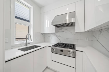 Kitchen Island Photo of 6726 Francis Road, Richmond, BC