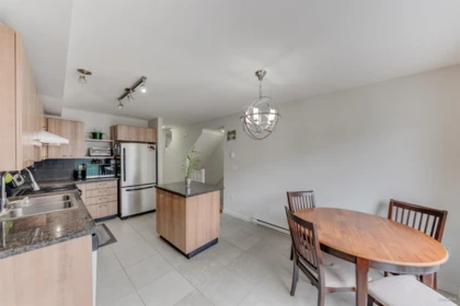 Kitchen Island Photo of 96 6671 121 Street, Surrey, BC