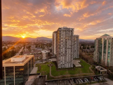 2002 5885 Olive Avenue, Burnaby, BC, Burnaby — Apartment/Condo for sale