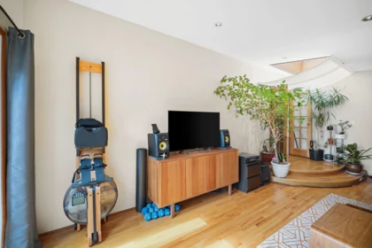 Kitchen Photo of 129 Roe Drive, Port Moody, BC