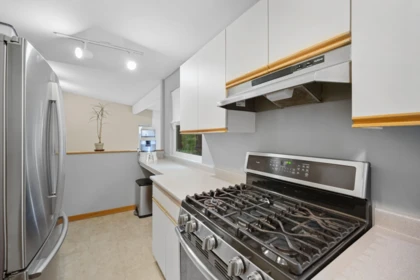 Primary Bedroom Photo of 129 Roe Drive, Port Moody, BC