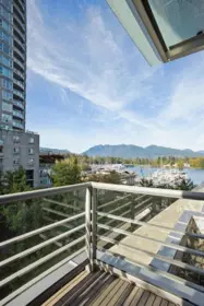 Kitchen Island Photo of 408 590 Nicola Street, Vancouver, BC