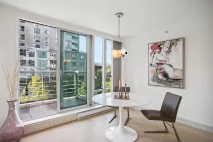 Powder Room Photo of 408 590 Nicola Street, Vancouver, BC