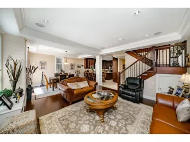Kitchen Island Photo of 5955 Forglen Drive, Burnaby, BC