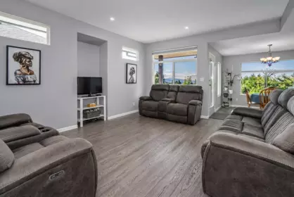 33764 Blueberry Drive, Mission, BC, Mission — Single Family Residence for sale