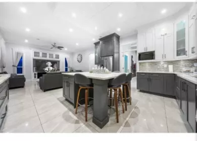 Kitchen Island Photo of 6637 121a Street, Surrey, BC