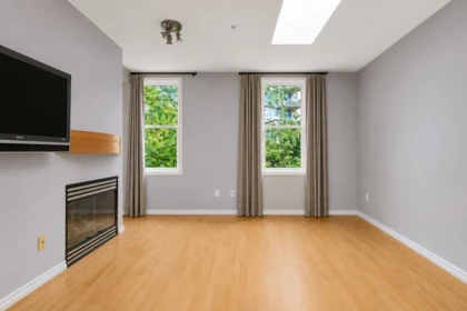 103 108 W Esplanade, North Vancouver, BC, North Vancouver — Apartment/Condo for sale