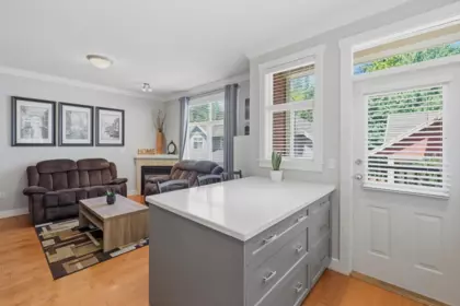 Guest Bathroom Photo of 16 15255 36 Avenue, Surrey, BC