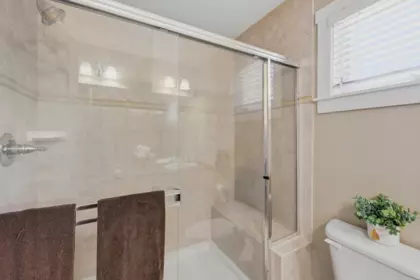 Hallway Photo of 16 15255 36 Avenue, Surrey, BC