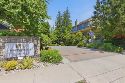 Neighborhood Park Photo Near 16 15255 36 Avenue, Surrey, BC
