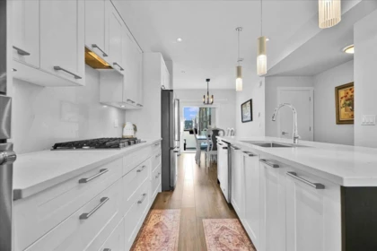 Walk-In Closet Photo of 20 16337 23a Avenue, Surrey, BC