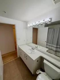 212 3600 Windcrest Drive, North Vancouver, BC, North Vancouver — Apartment/Condo for sale