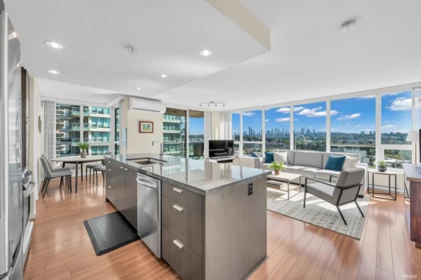 1503 2200 Douglas Road, Burnaby, BC, Burnaby — Apartment/Condo for sale